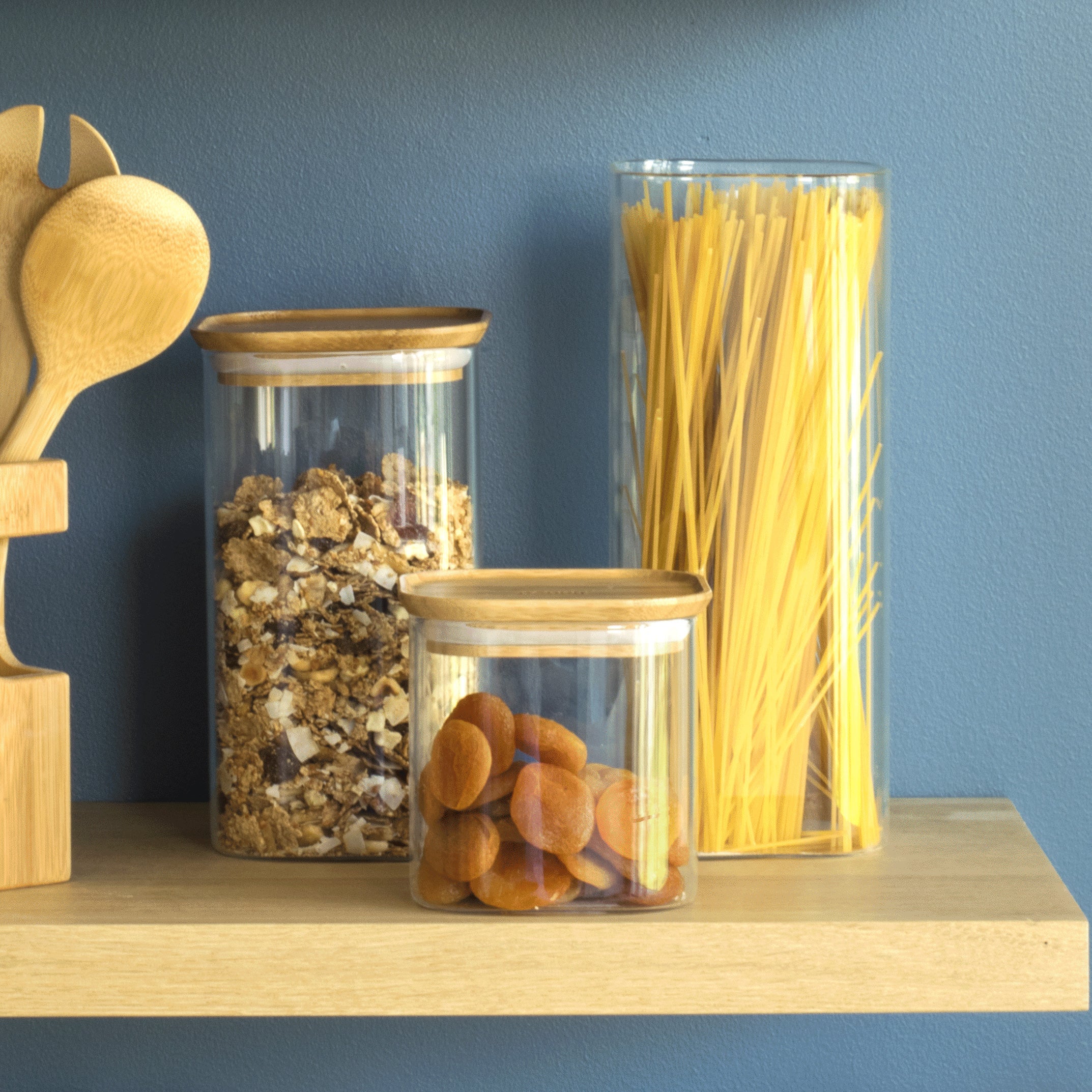 Glass Storage Canister With Bamboo Lid 1.4 Litre - Image 4
